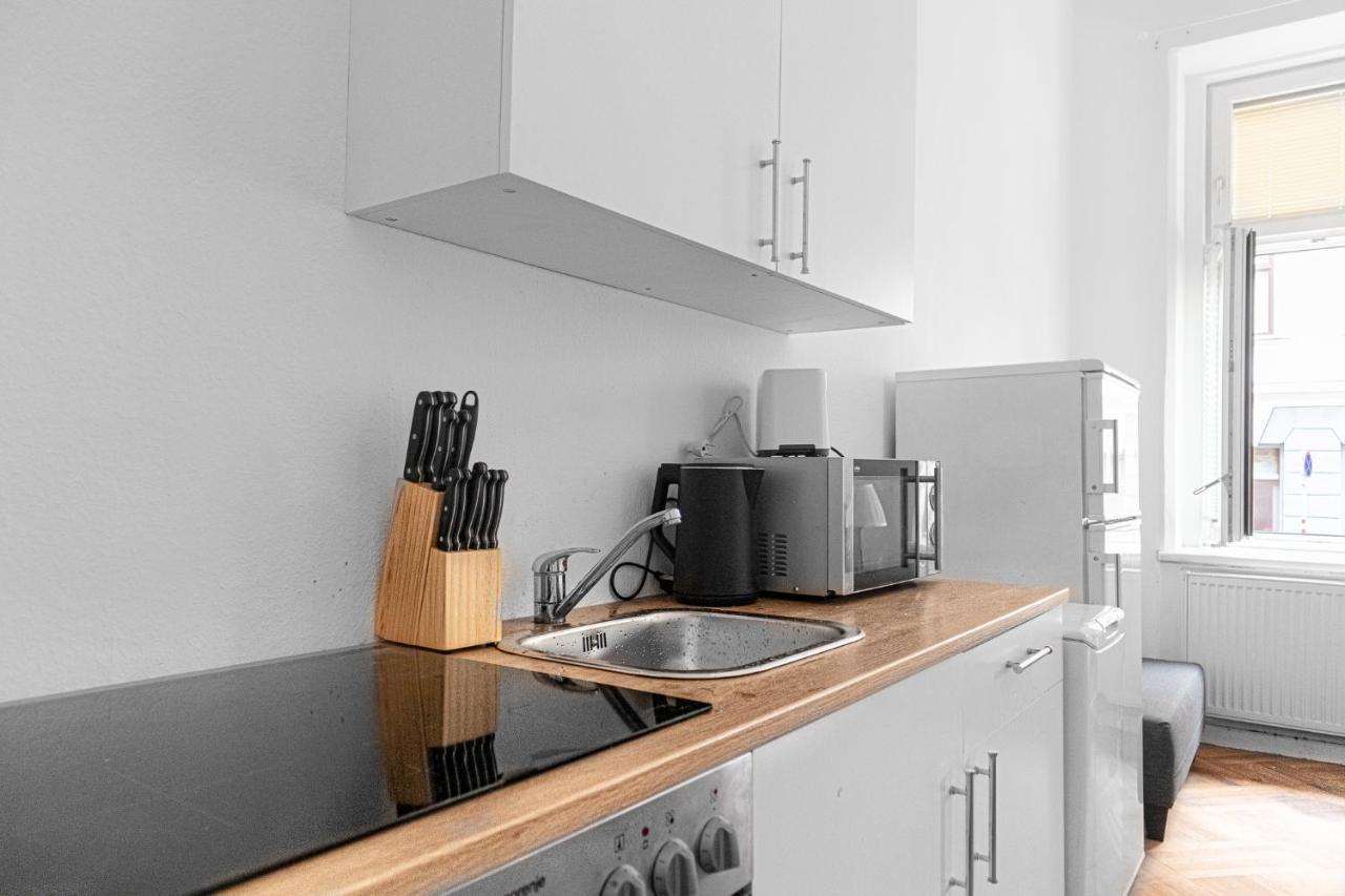 Classy 2Br Apt. W/ Exclusive Location Near Akh Wenen Buitenkant foto