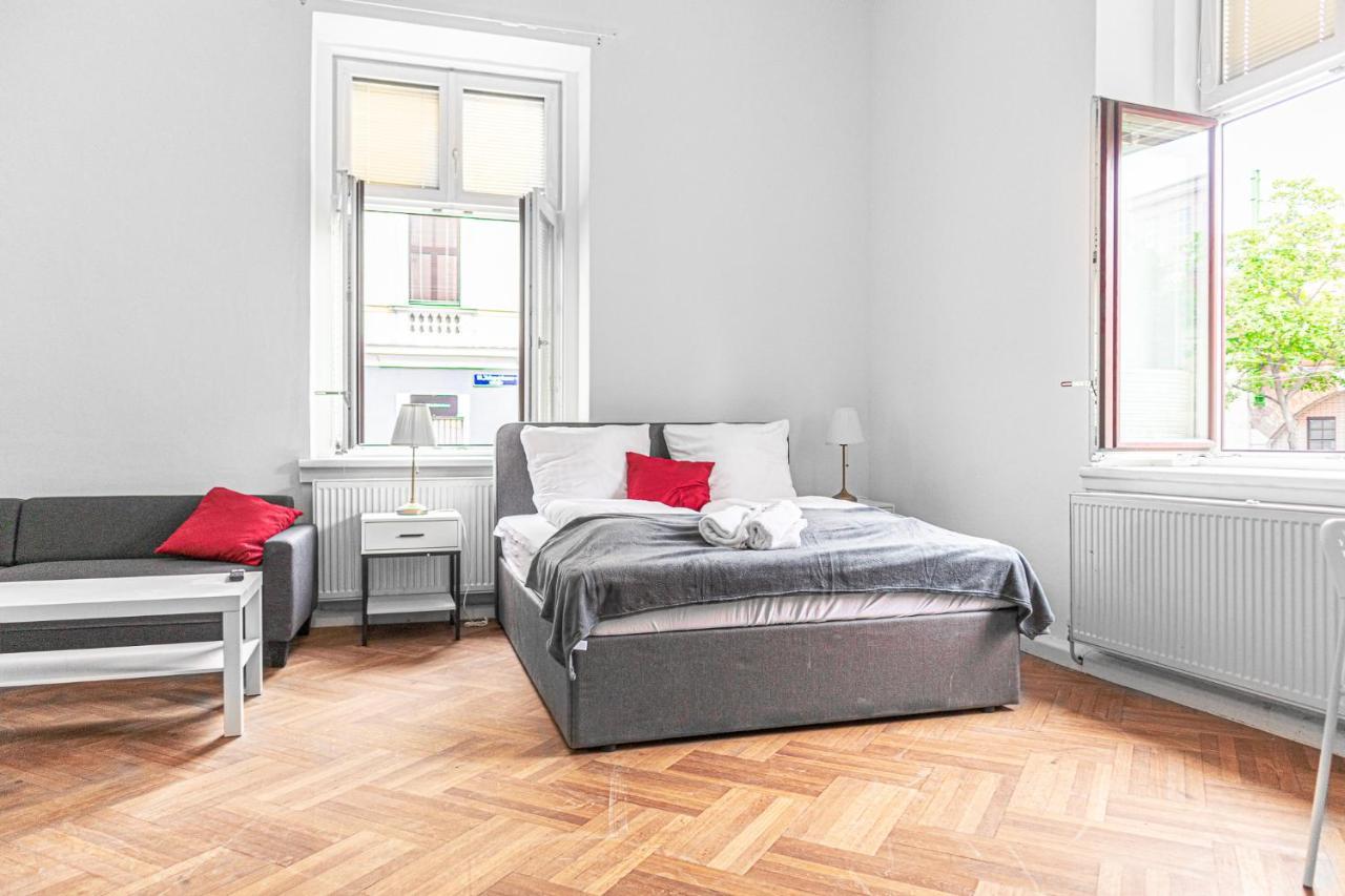 Classy 2Br Apt. W/ Exclusive Location Near Akh Wenen Buitenkant foto